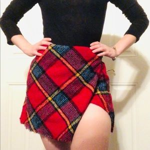 Plaid mini skirt